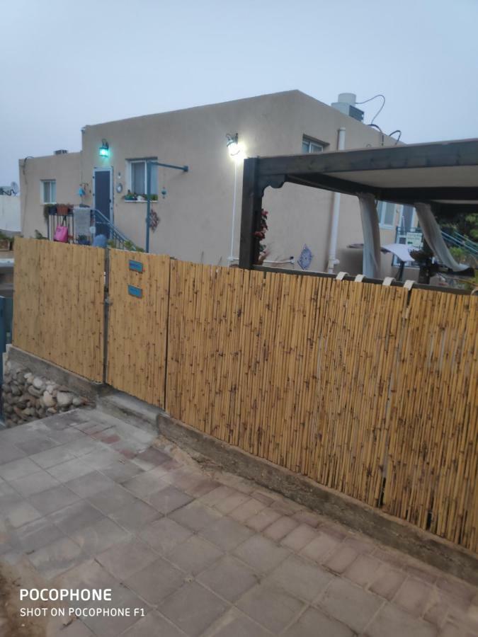 Martini Dead Sea Villa Neve Zohar Bagian luar foto